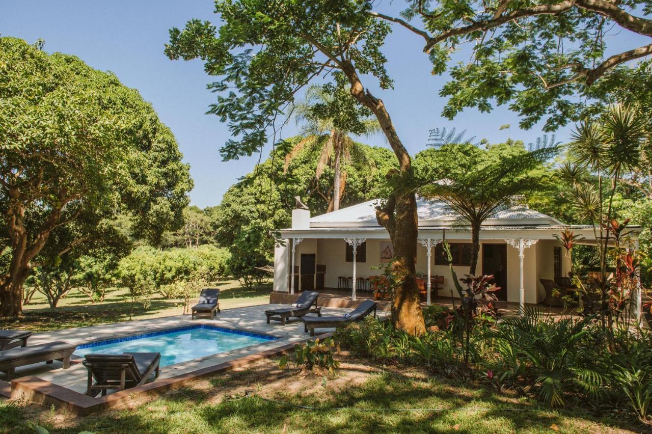 Monzi Safari Lodge Saint Lucia Estuary Exterior foto